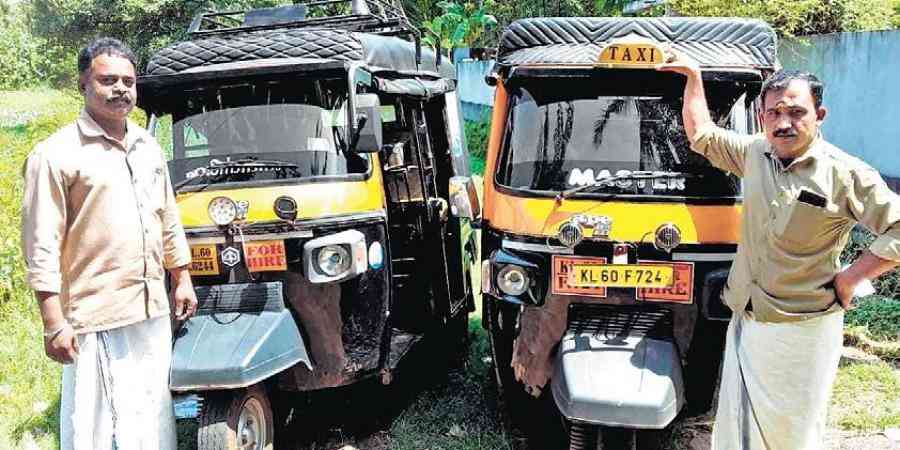Harish Karuvachery and Mayil Ratheesh (Photo courtesy: Indian Express)